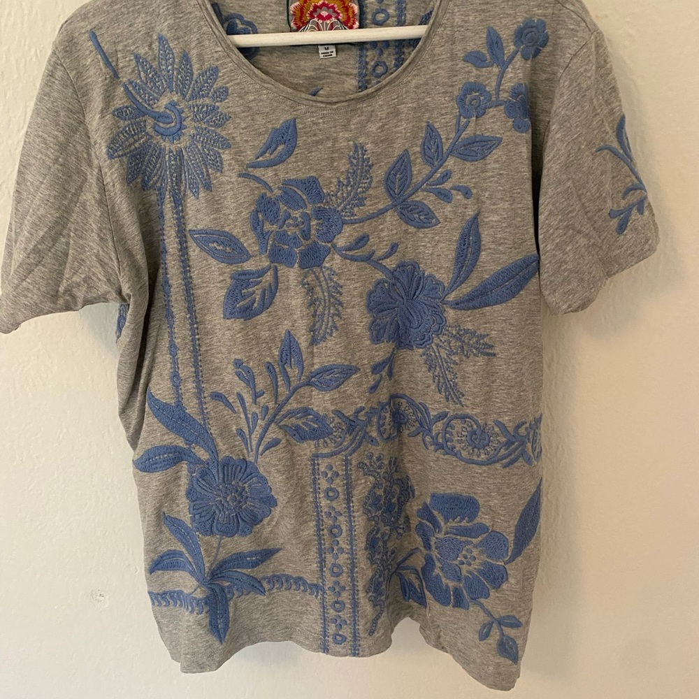 Johnny Was relaxed tee embroidered - Picture 5 of 8